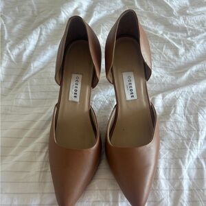 Oceedee Elegant Brown Heels with Pointed Toe and d'Orsay Cut